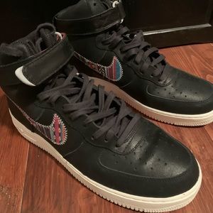 Air Forces 1 LV8 ‘Afro Punk’